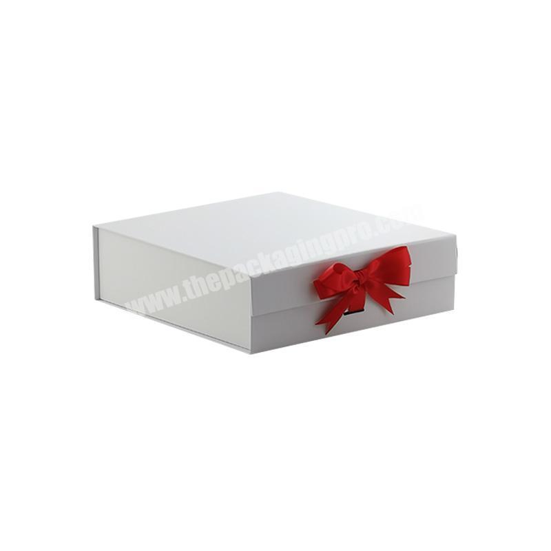 Custom square white collapsible folding magnet gift box with ribbon