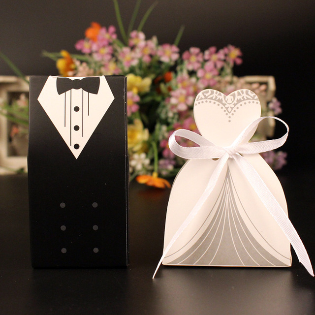 100pcs White and Black Bride and Groom Bridegroom Candy Box Paper Wedding Favors Candy Boxes Hot Sale New