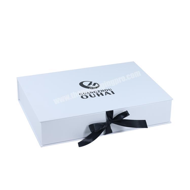 2019 Amazon Hot Custom Luxury Ribbon Closure Style Gift Packaging Box