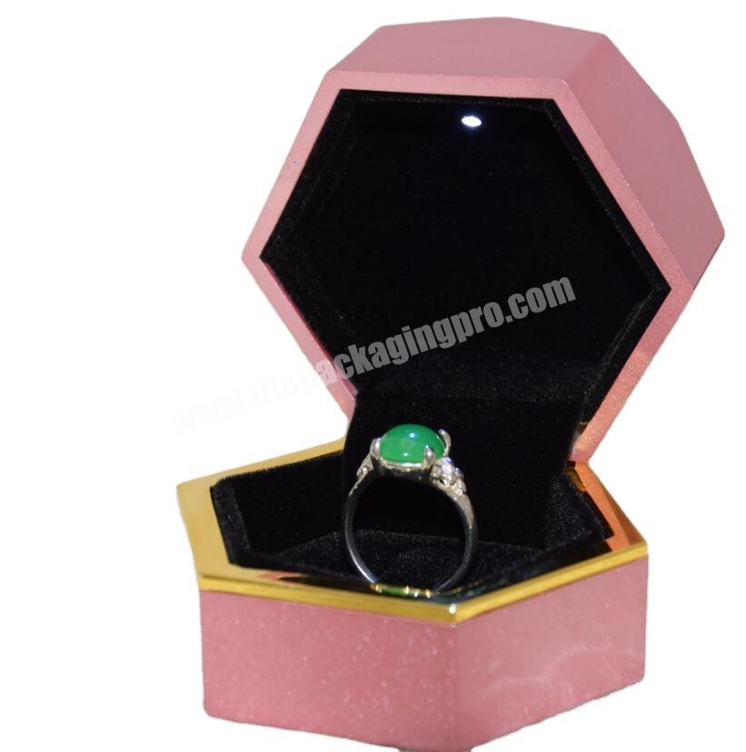 2020 hot sale LED light Jewelry ring Box with eco friendly rubber coating