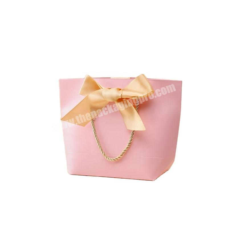 2020 Hot Sale Luxury Fancy Paper Boat Shape Shopping Paper Bag For Beauty Products Gift
