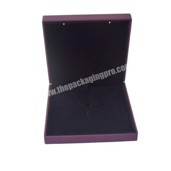 2020 hot sale new fashionable jewelry packaging boxes with LED light for earrings pendant bracelet and necklace 19 x 19 x 5cm