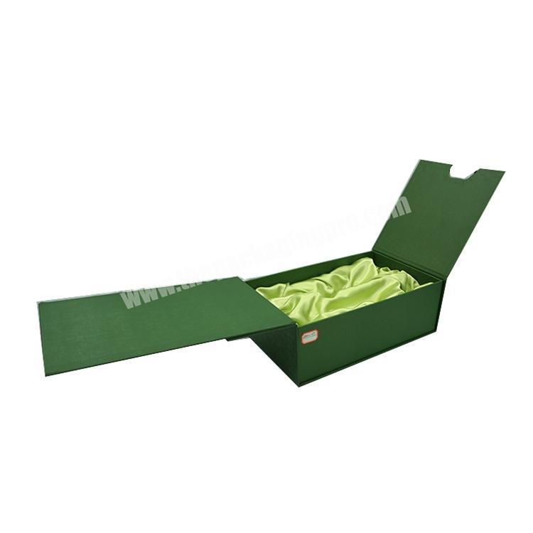 2020 Wholesale luxury packaging magnetic custom paper gift box