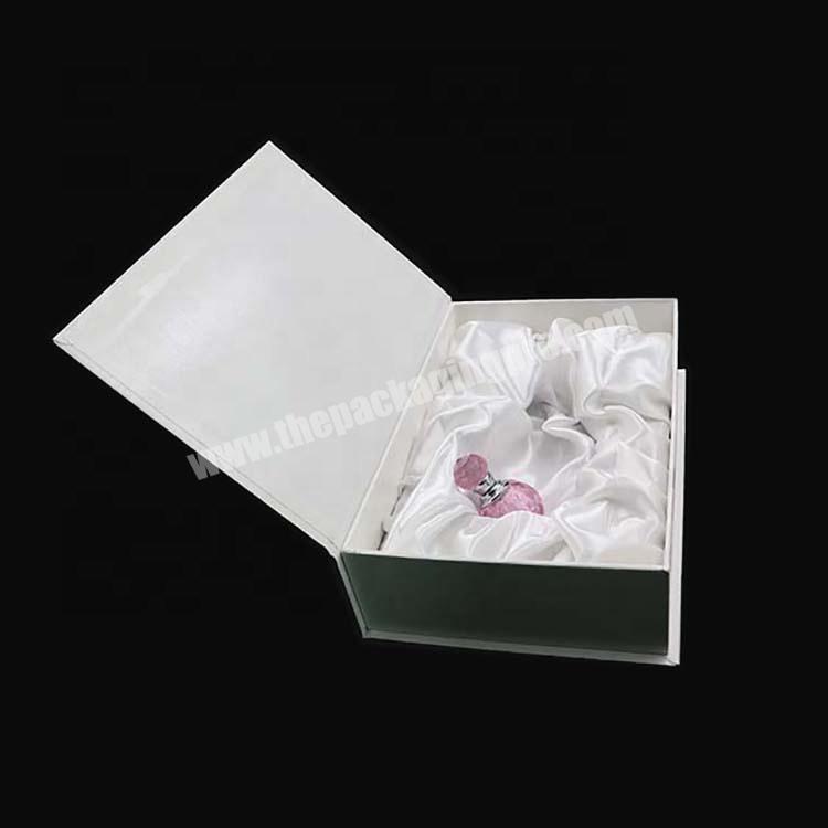 Luxury Cosmetic Perfume Packaging White Gift Box
