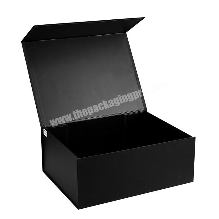 Shenzhen Manufacturer elegant magnetic closure cardboard gift packaging matt black rigid folding cosmetics box