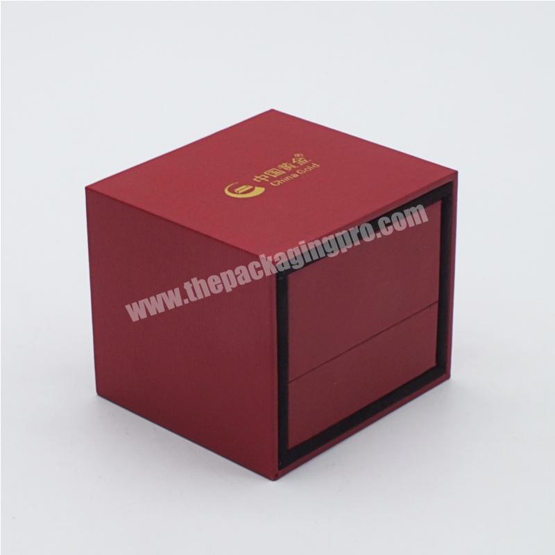 China hot selling customized corrugated cardboard square red gift boxes