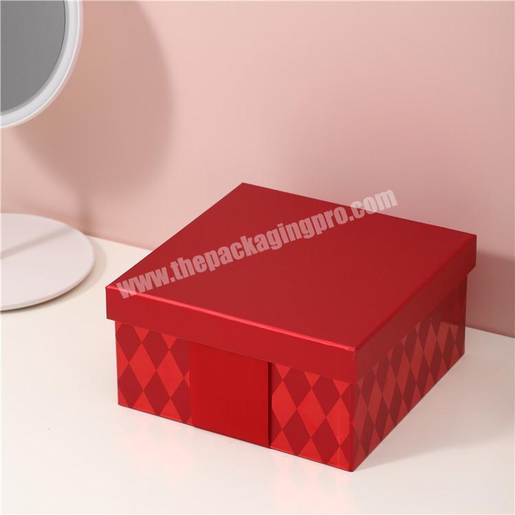 Factory direct wholesale personalized empty holiday custom cardboard packaging gift box