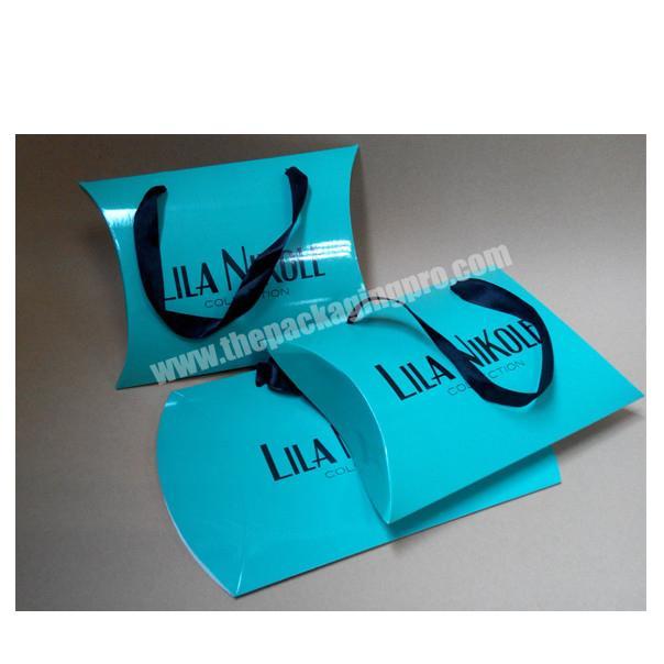Low MOQ custom size printing hair extension packaging pillow box with ribbon handle