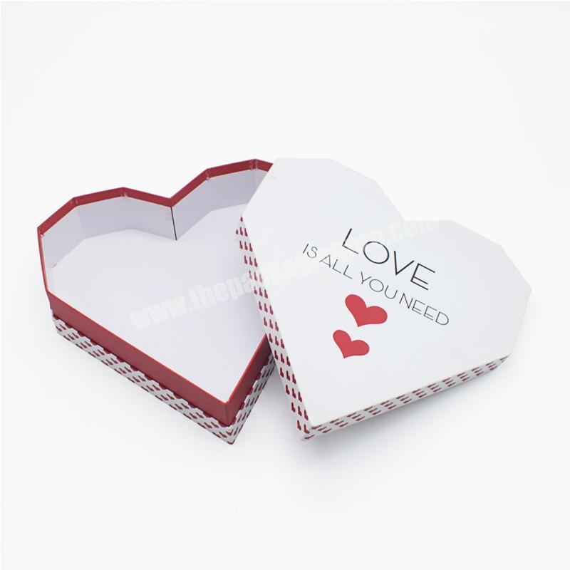 Luxury custom logo cardboard gift valentine heart shaped chocolate box for candy packing