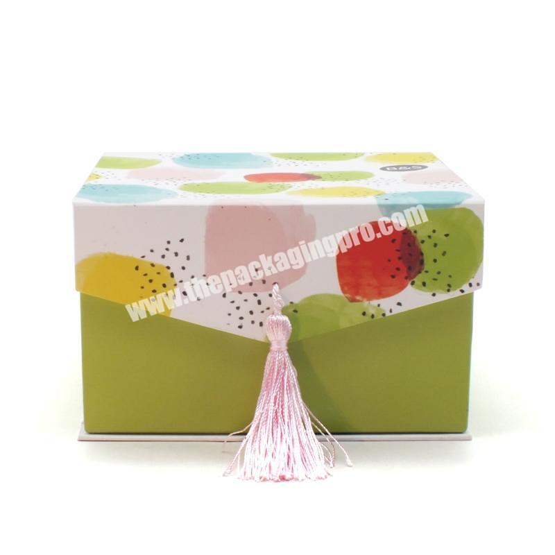Top quality recycled  kraft paper gift box with high quality with ribbon