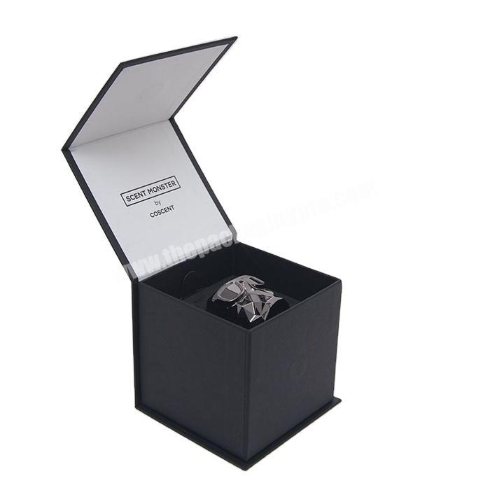 Custom Logo Raised Bracelet Gift Wedding Jewelry Box Packaging Deluxe Matte Black White Paperboard Magnetic Box