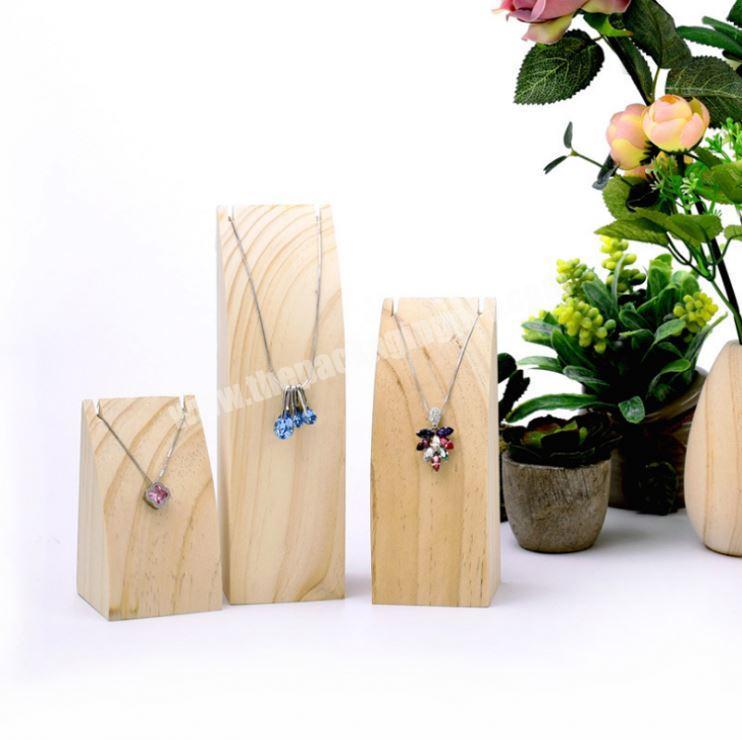 High Quality Pine Wood Jewelry Pendant Necklace Holder Display Stand