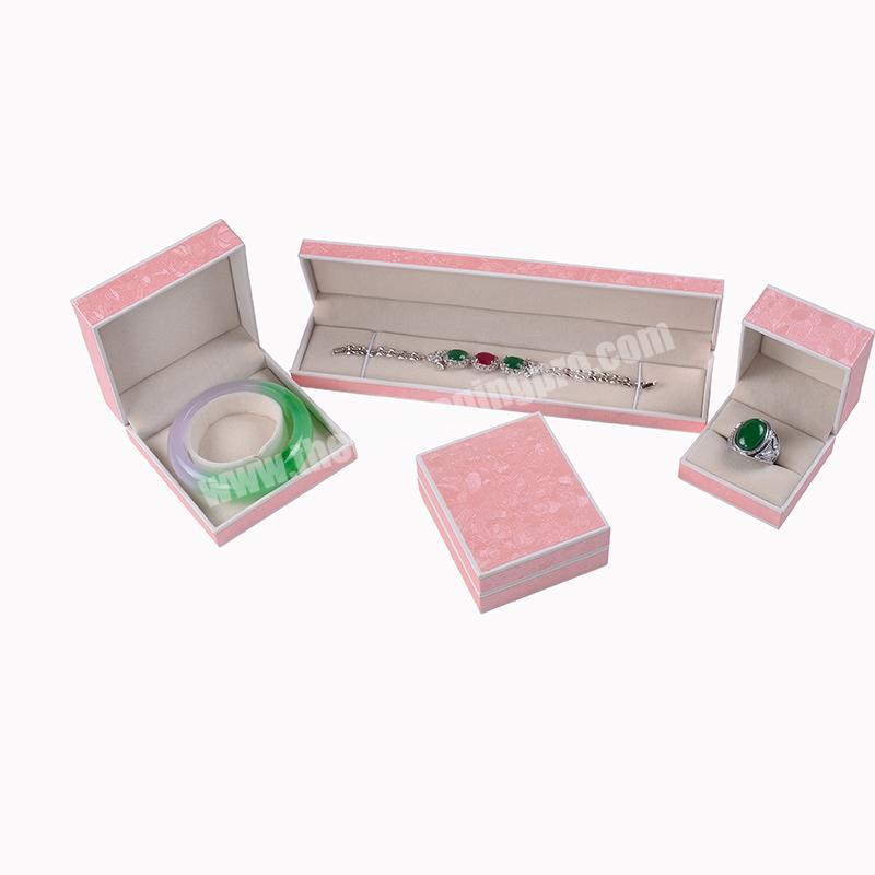 China wholesale pink simple style custom small jewelry bangle gift box