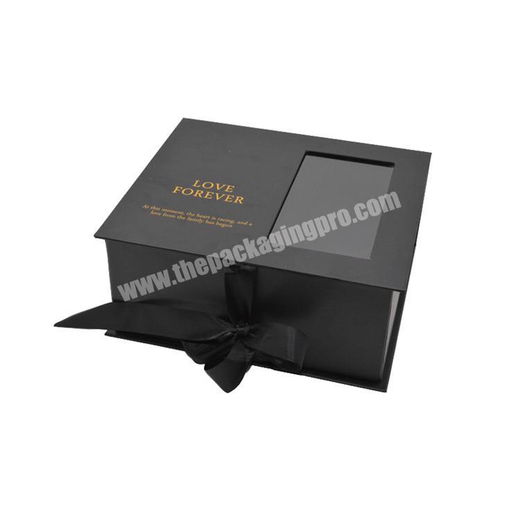 Custom cardboard magnetic closure gift box packaging fresh flower gift box with clear pvc window
