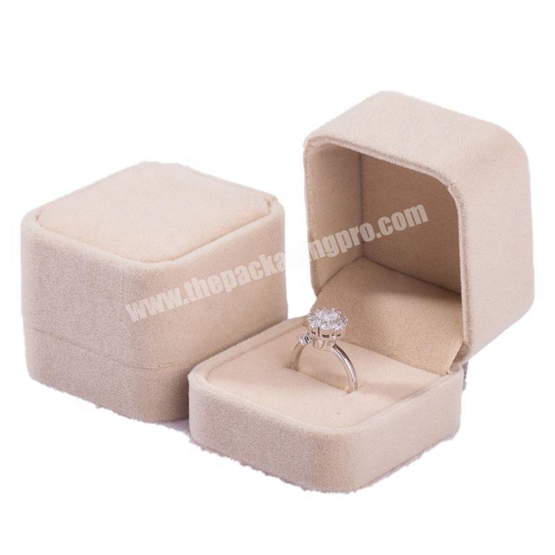 18 cm assorted cube cream velvet jewellery box giveaways high quality custom luxury gift jewelry package box