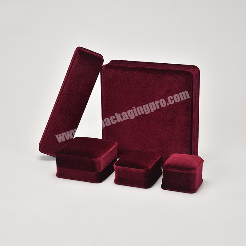 Hot sale high quality luxury velvet jewellery packaging boxes custom logo