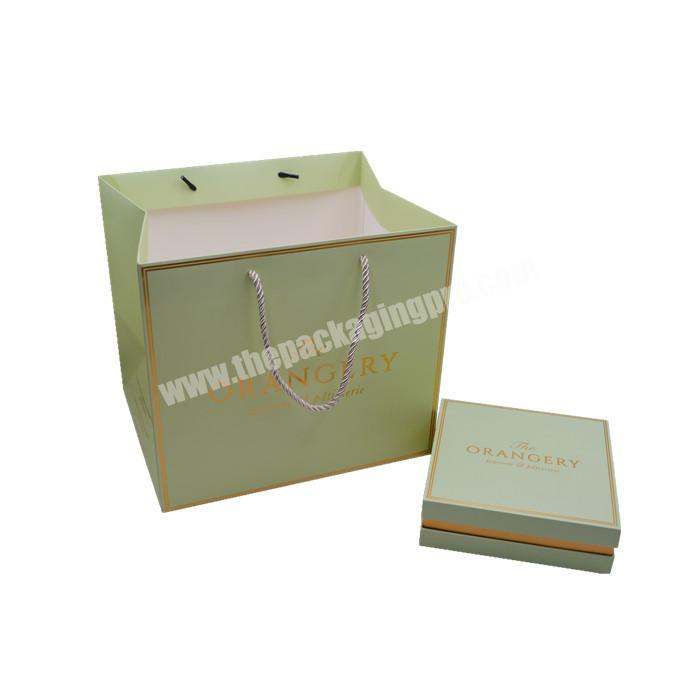 Hot sales Luxury Custom Logo Boutique Gift Bag Packaging For Pastry Food Use Shopping Paper Bag With Ribbon Handles Gift Bag