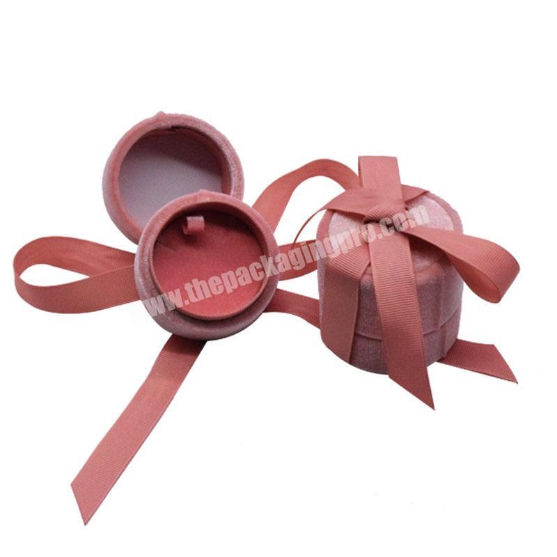 Lovely Design Custom Made Velvet Pink Round Ring Gift Boxes For Jewelry