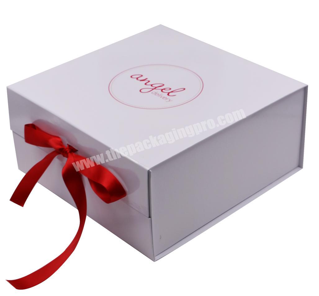 custom folding magnetic closure flip top gift box with ribbon design