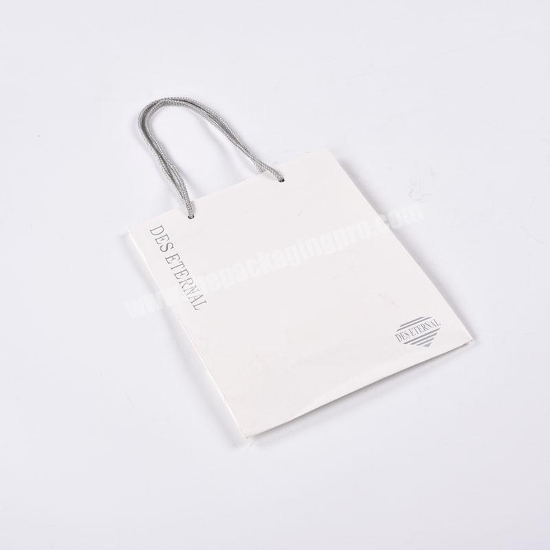China Manufacture supply high quality paper jewelry bags with logo custom