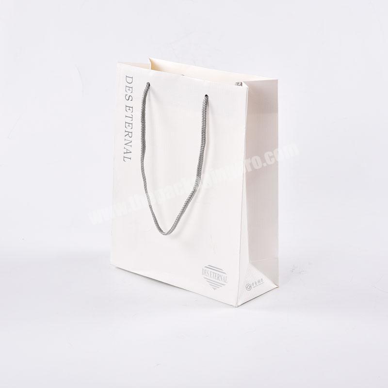 China Manufacture supply high quality paper jewelry travel gift bag