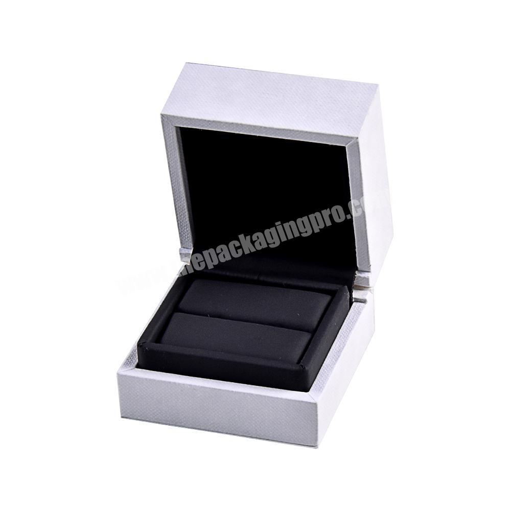 New arrival unique white plastic custom ring jewelry box with ribbon