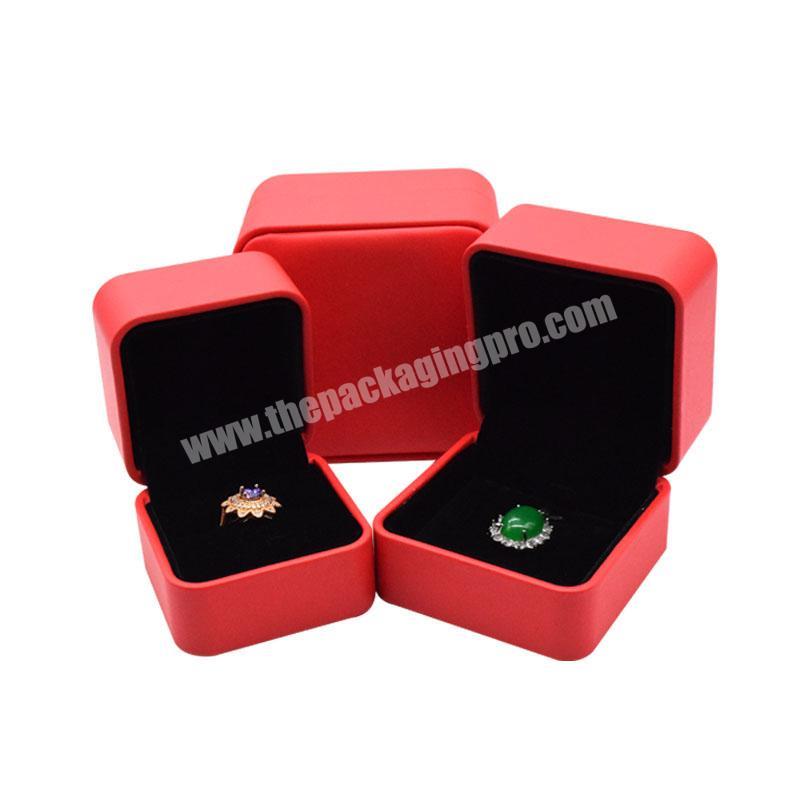 Wholesale High Quality Velvet Inside Red Custom Jewelry Leather Box