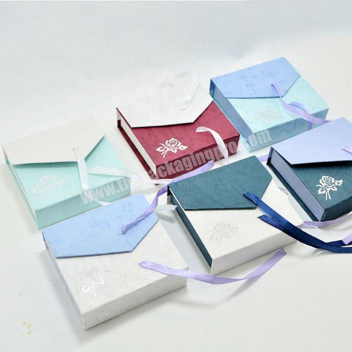 Custom Logo Flocking Gift Box with Magnetic Lid