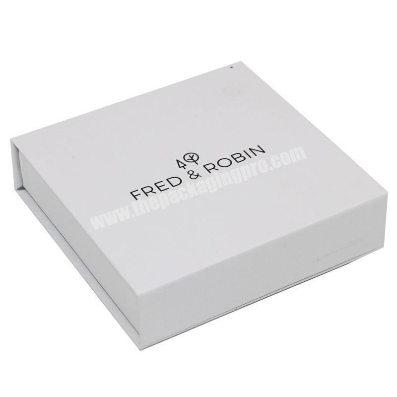 Low Moq Custom Luxury Magnetic Rigid Cardboard Small White Gift Paper Package Boxes With Logo For Clothing And Shoes