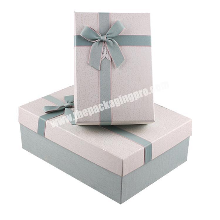 High quality ribbon bow gift box customized logo wholesale low price