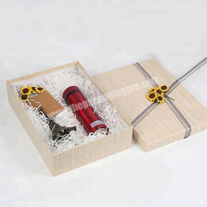Custom Made Exquisite Rectangular Paper Cardboard Gift Packaging Box