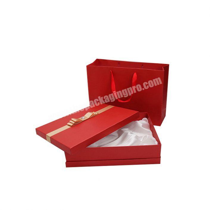 Wholesale luxury custom logo top and bottom cover gift boxes with paper bags