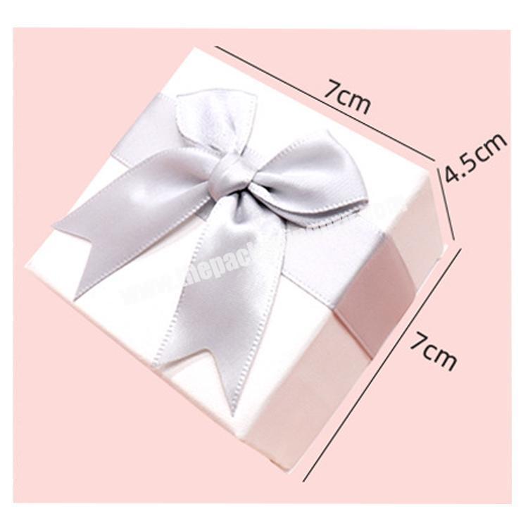 Creative gift box can be customized logo ribbon bow decoration with high quality