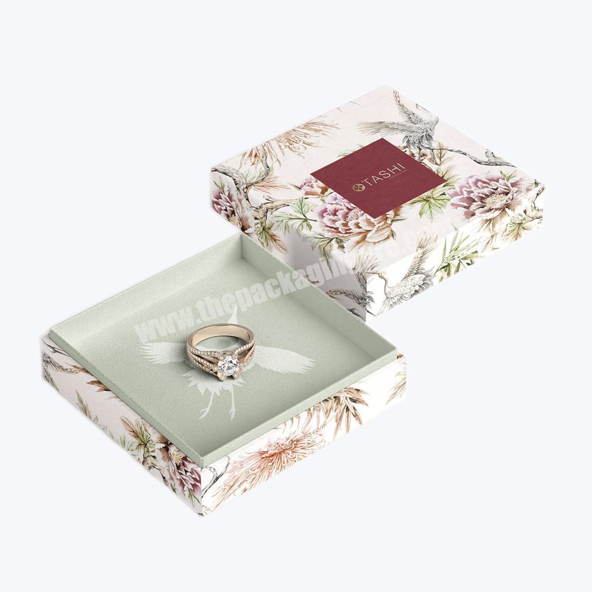 Custom Printed Luxury Velvet Jewelry Packaging Gift Box Ring Box