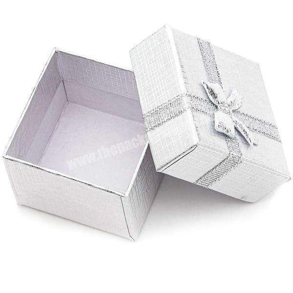Hot Sale Auto Assemble Metallic Silver Paper Small Cube Folding Gift Box with Changeable Ribbon