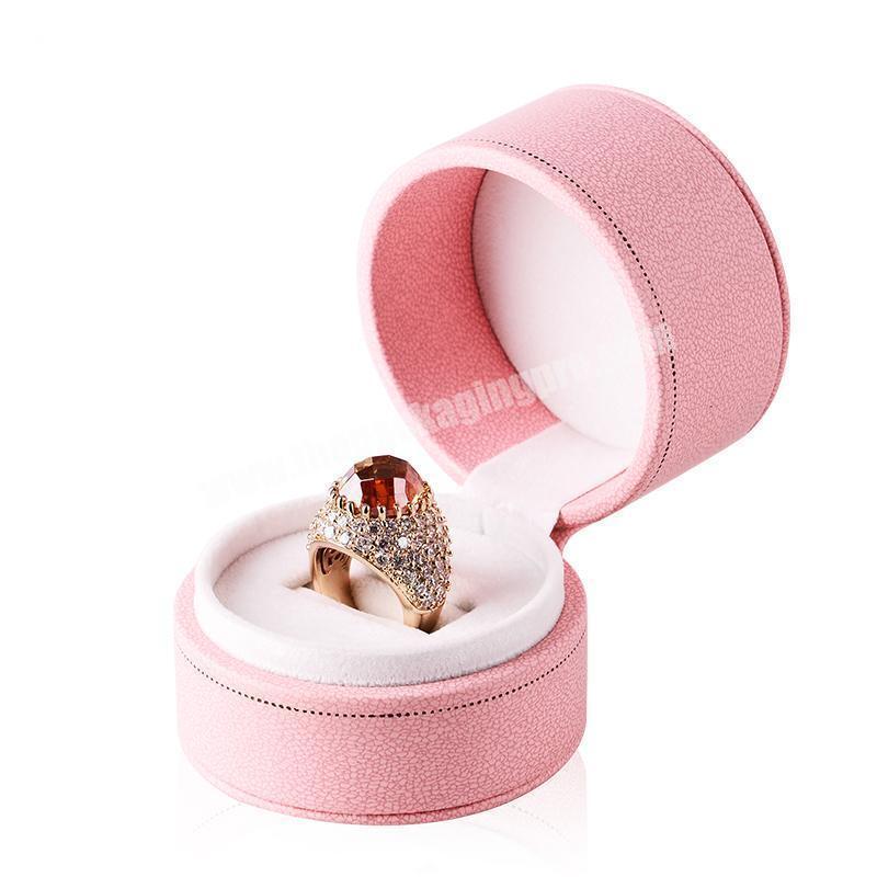 Hot Selling Fashion Custom Logo Jewelry Box Beauty Jewelry Packing Box 2020 Luxury