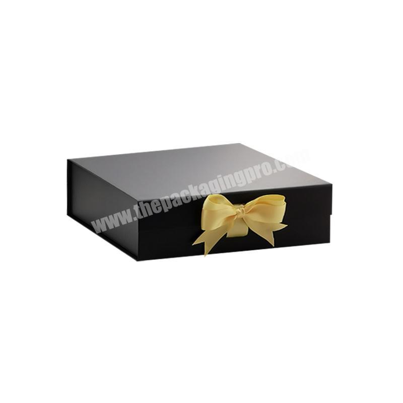 Custom design luxury medium black retail gift box packaging with ribbon
