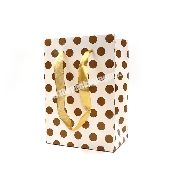 Online shopping Durable elegant Wave point packaging kraft door gift paper bag