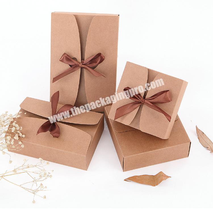Custom carved kraft paper gift box is reusable and environmentally friendly