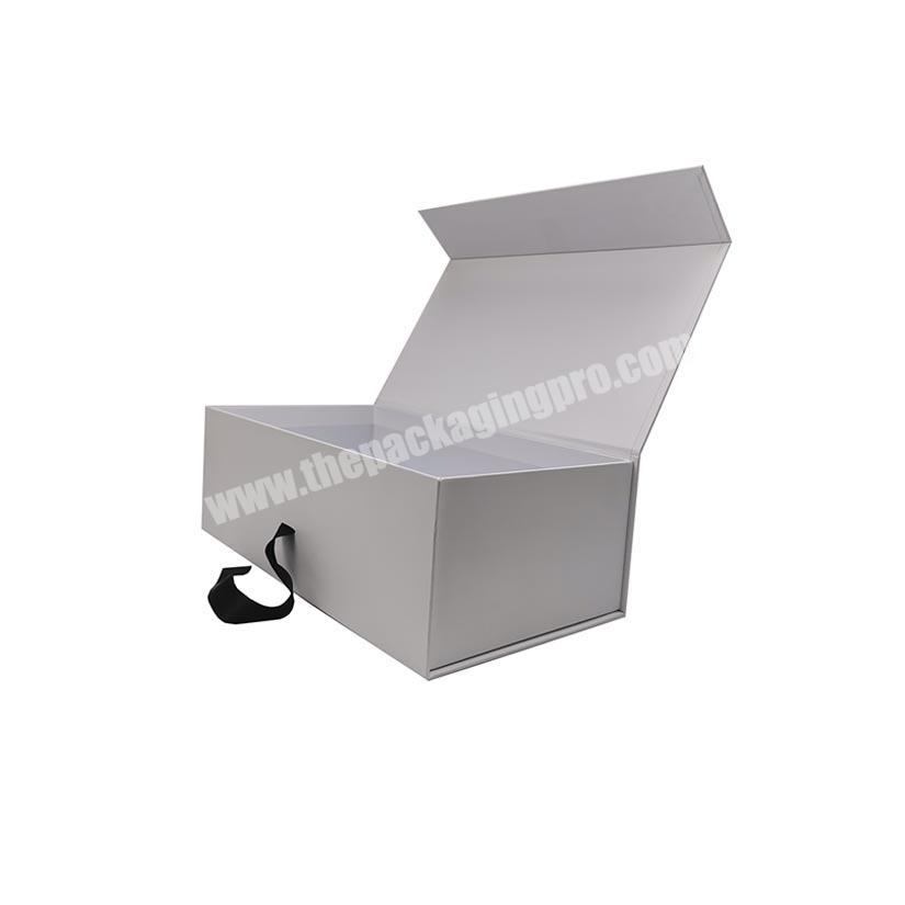 Custom Luxury White Magnet Flap Paper Box with Ribbon