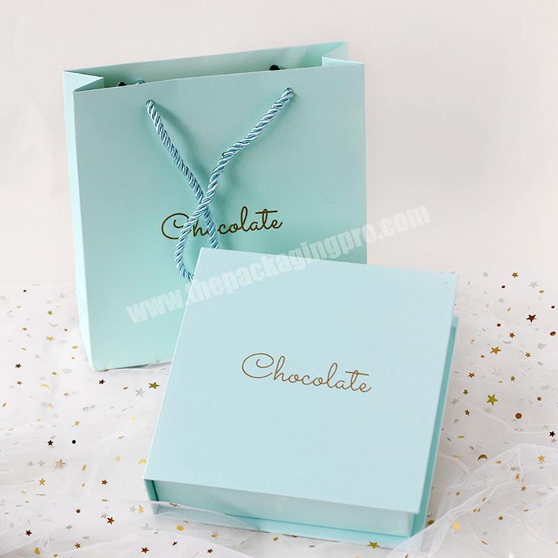 Custom Cardboard Black Embossing Foldable Handmade Chocolates Gift Box Display Paper Valentine's Day Chocolate Boxes