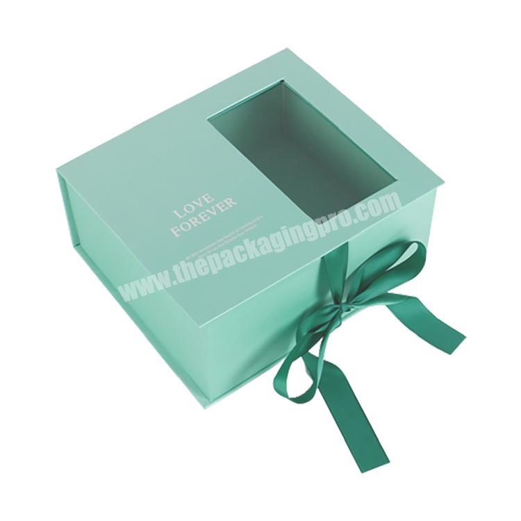 PVC Clear  Magnetic Cardboard Box With Ribbon customize  Book Shaped Box with Flowers