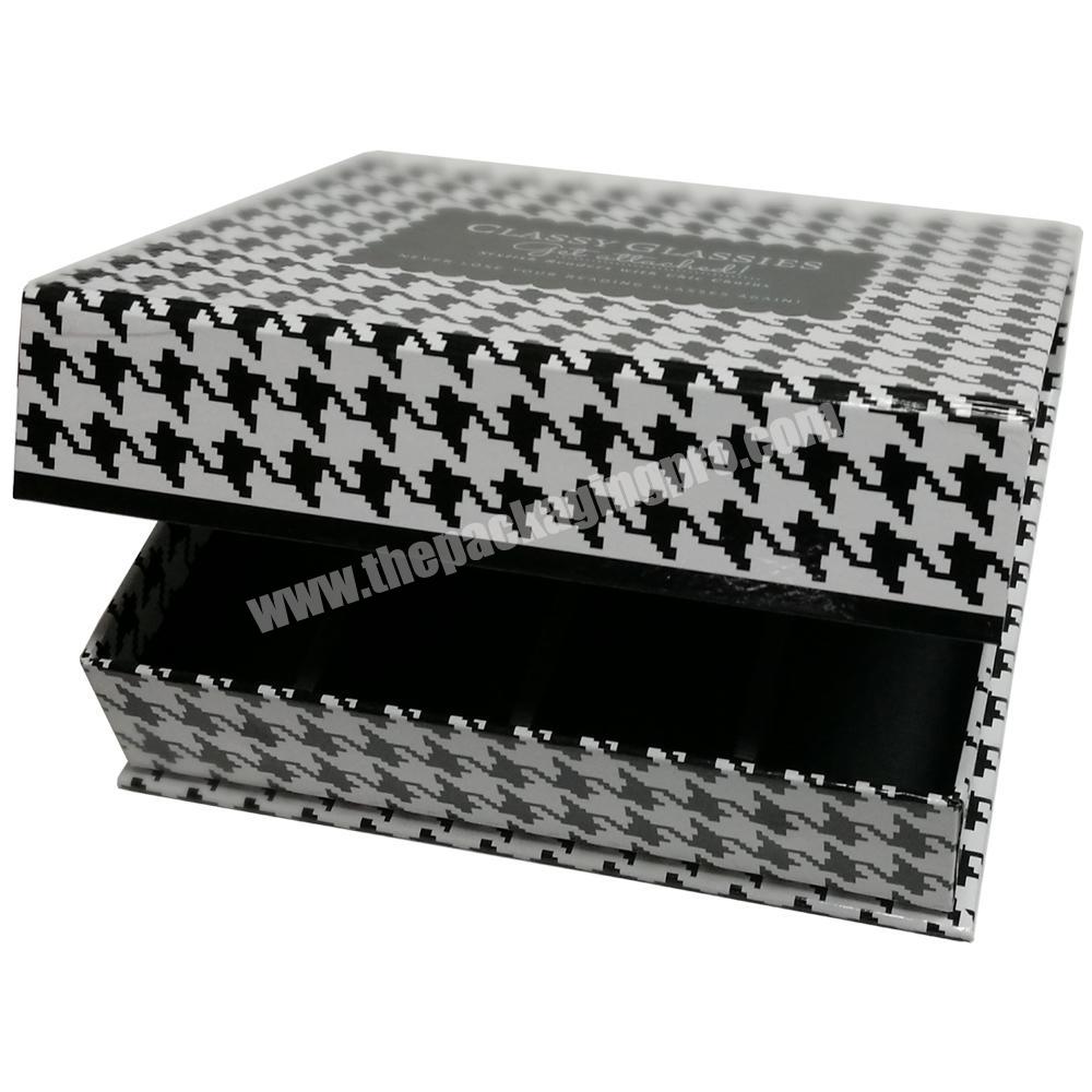 Cheap with fancy design black and white striped cardboard magnetic gift Box with lid