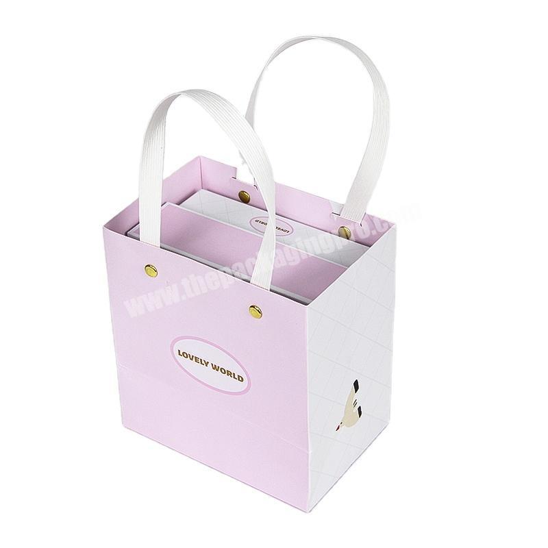 Custom Logo Printed lamination Finish white luxury shopping gift paper bag with handle