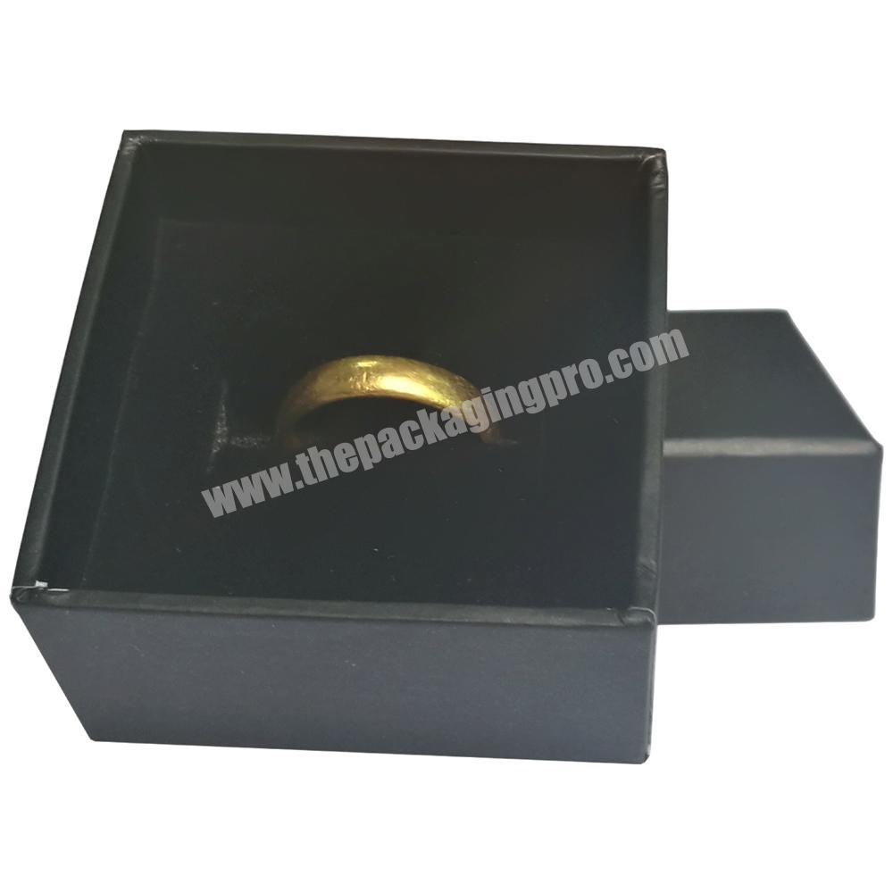 Custom luxury paper black cardboard gift ring box packaging