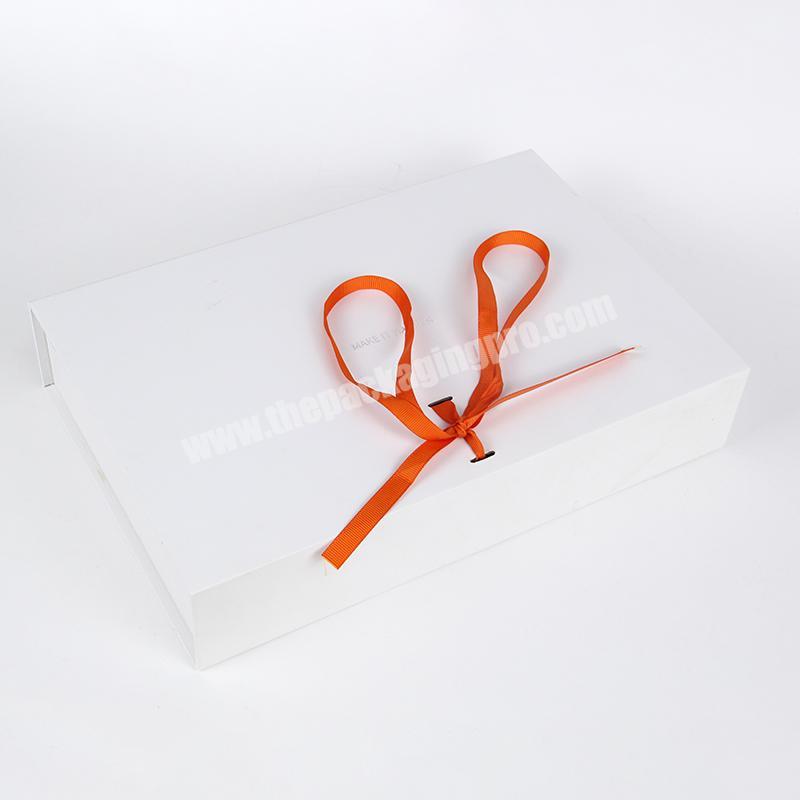 Large luxury custom foldable black white paper cardboard hamper gift box with ribbon