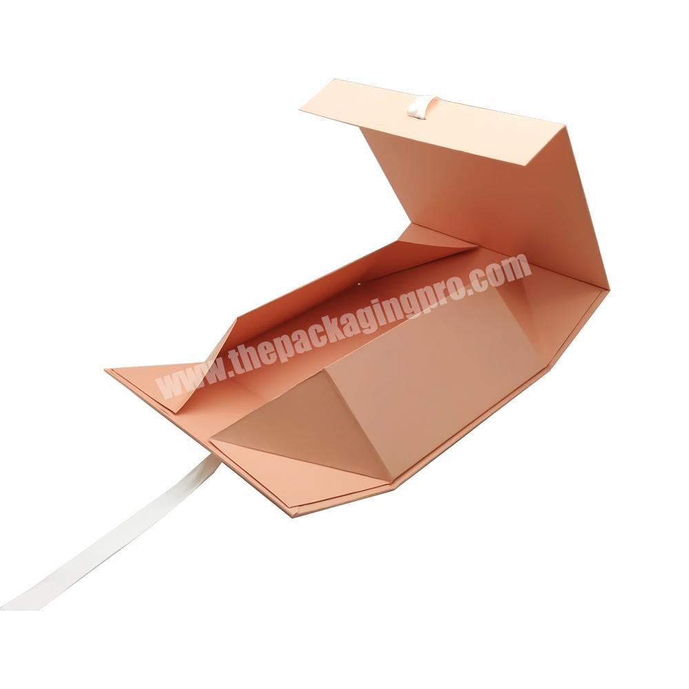 Luxury gift packaging magnetic foldable box with ribbon