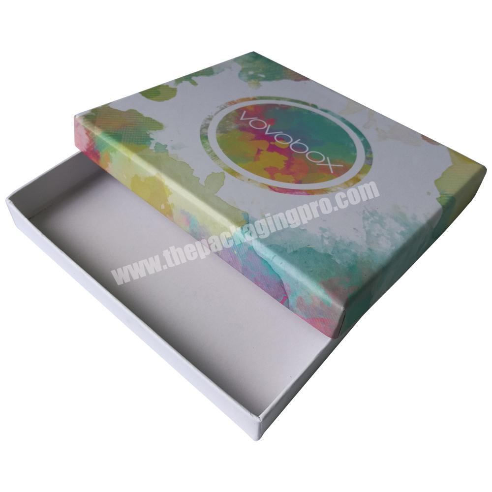Luxury handmade glossy lamination large cardboard gift packaging boxes supplier in Dongguan