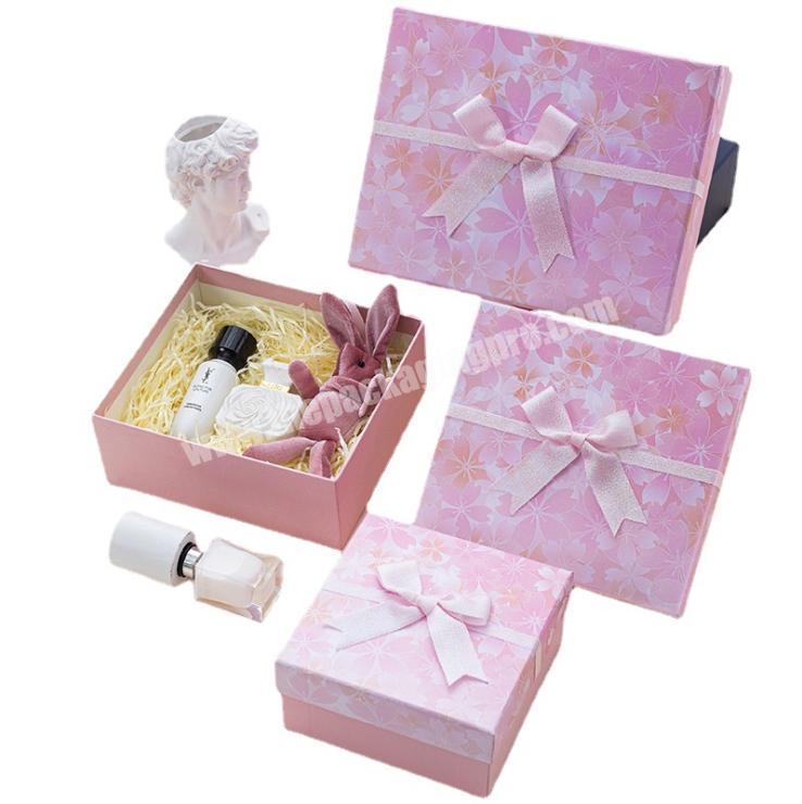 Biodegradable Recycled Customized Printed Logo Cardboard Paper Wedding Gift Box Packaging with Ribbon