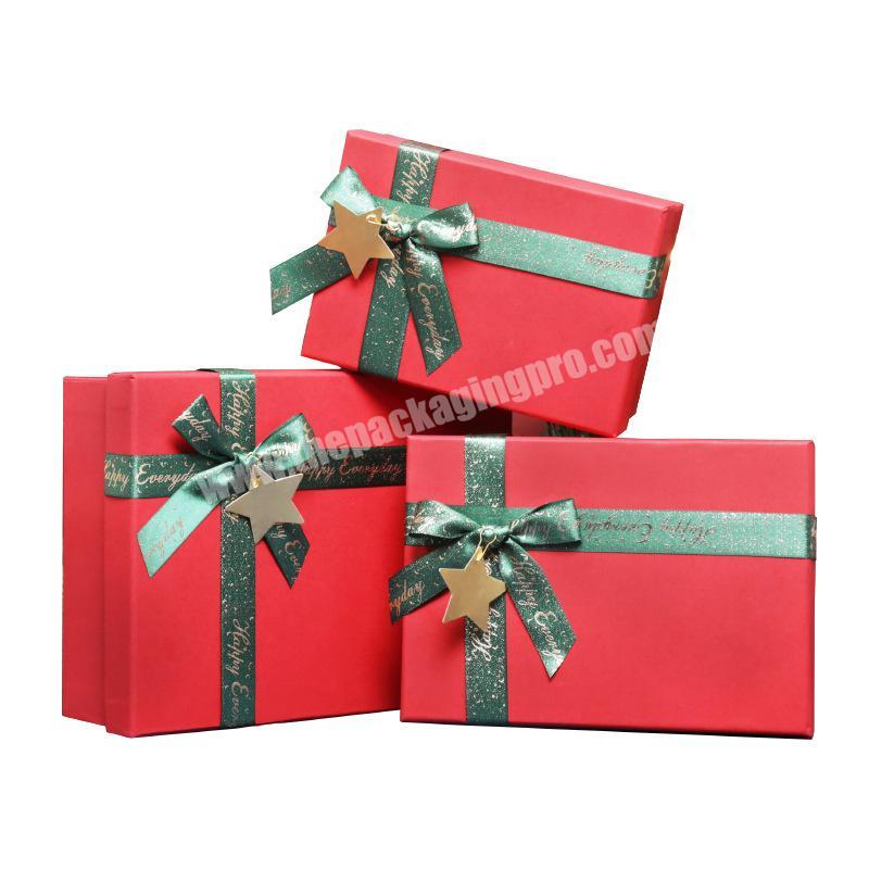 Christmas Gift Box Ppaer Cardbosrd Red Christmas Eve Cosmetics Box Packaging Shipping Boxes With Handbag